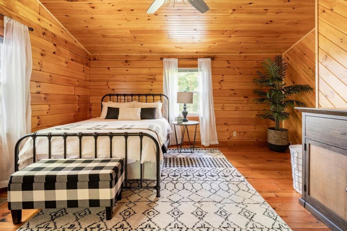 Secluded Wooded Cabin Near The Hocking Hills New Straitsville Exterior foto